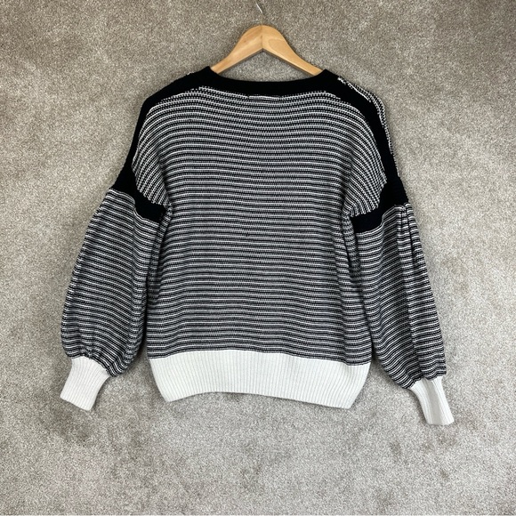 Urban Outfitters Sweater Womens Small Black White Cotton Blend Pullover- 9030* - Picture 2 of 10